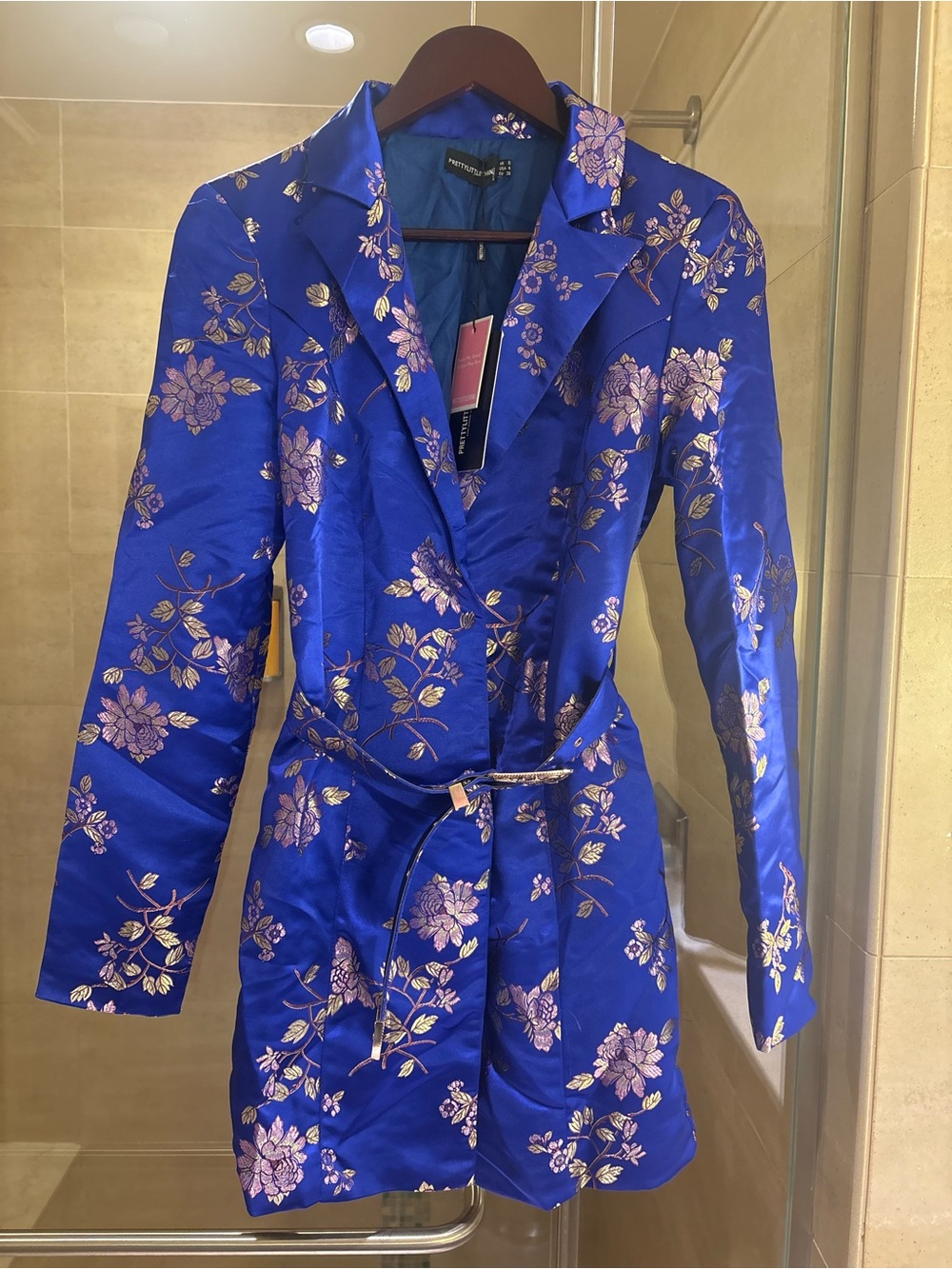 PrettyLittleThing Royal Blue Satin Floral Tailored Blazer